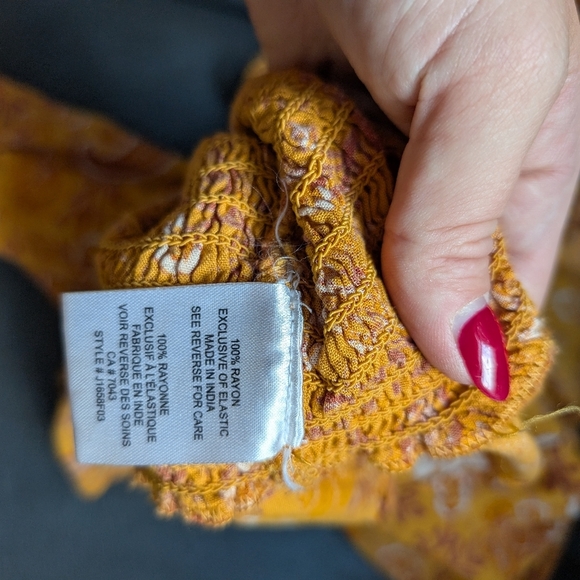 Patrons of peace top Large Mustard Patterned Smocked Boho Long Sleeve Tie Front - Picture 3 of 9